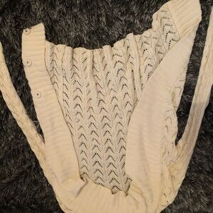Hollister 1922 Elegant Cream Knit Sweater